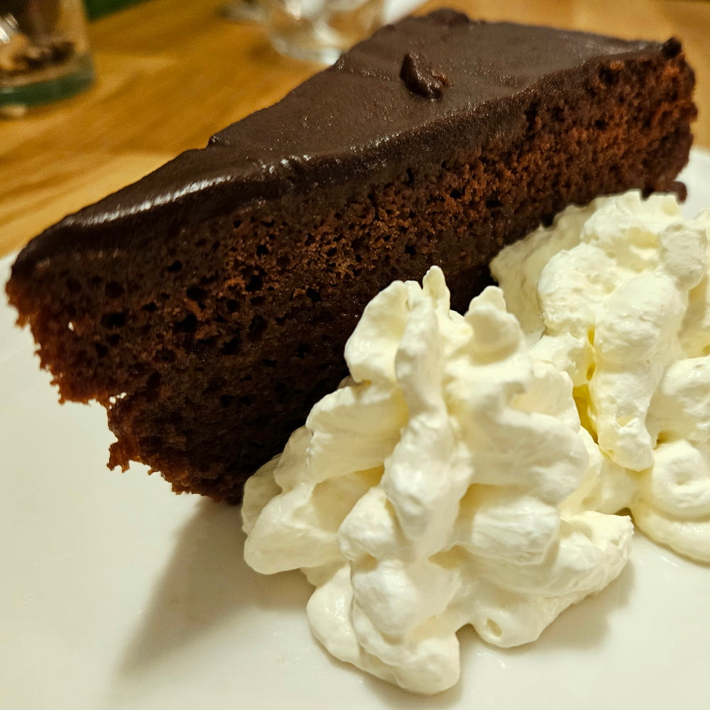 Vegan sachertorte at Velani, Vienna