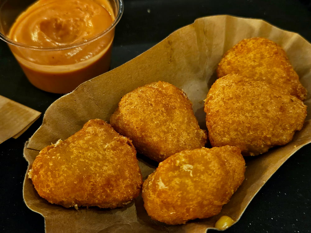 Chili cheese nuggets at Swing Kitchen, Vienna